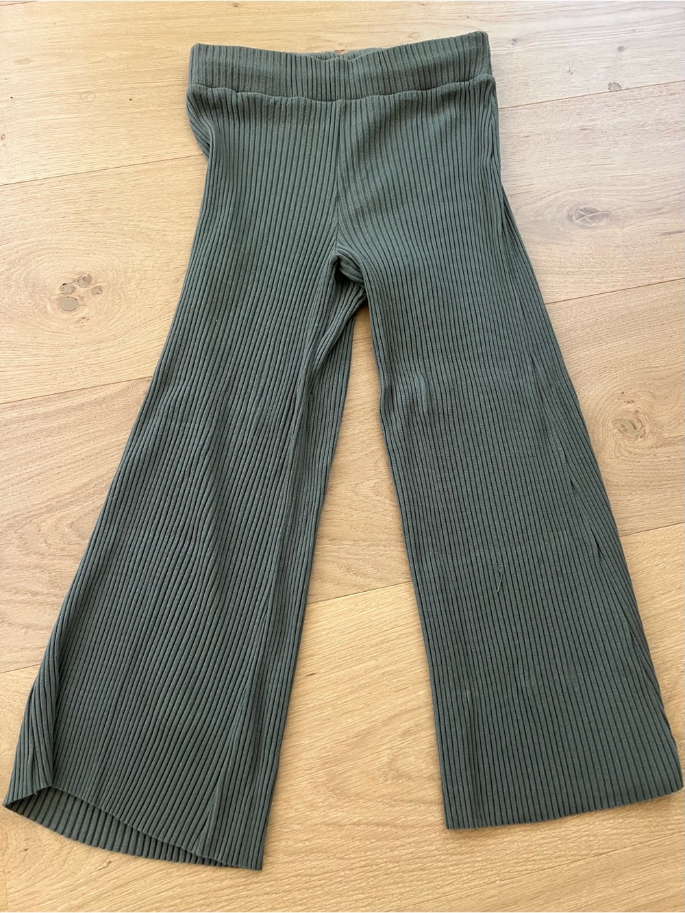 Ribbed Wide-Leg Knit Pants - Olive Green